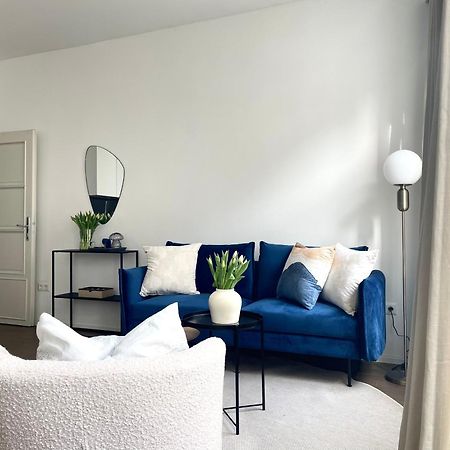 The Blue Viecation Apartment Wina Bagian luar foto